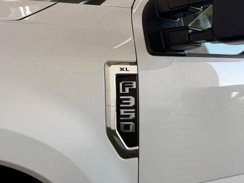 Used 2020 Ford F350 XL w/ Power Equipment Group image 13