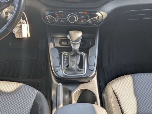 Used 2023 Kia Soul LX FWD image 15