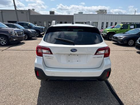 Used 2019 Subaru Outback 2.5i Premium AWD/4WD image 13