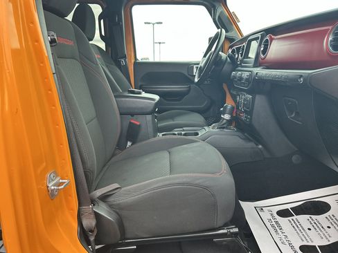 Used 2021 Jeep Wrangler Unlimited Rubicon w/ Cold Weather Group image 14