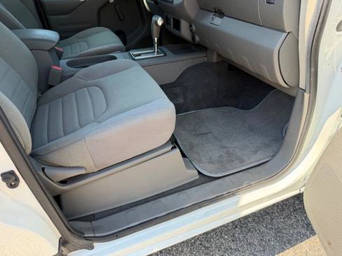 Used 2019 Nissan Frontier S RWD image 16
