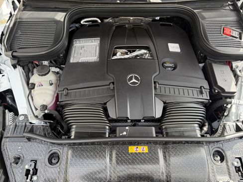 New 2026 Mercedes-Benz GLS 580 4MATIC image 22