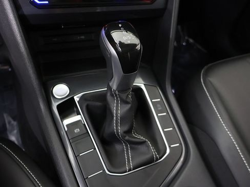 Used 2024 Volkswagen Tiguan SE FWD image 54