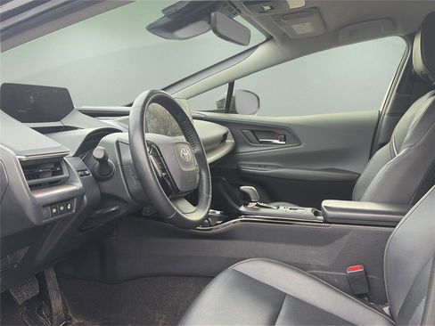 Used 2024 Toyota Prius XLE image 22