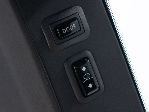 Certified 2026 Rolls-Royce Cullinan AWD/4WD image 33