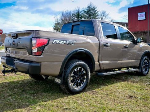 Used 2021 Nissan Titan PRO-4X w/ Pro-4x Convenience Package image 5