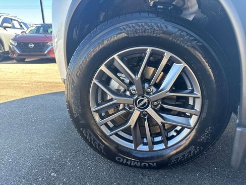 Certified 2025 Nissan Rogue S image 28