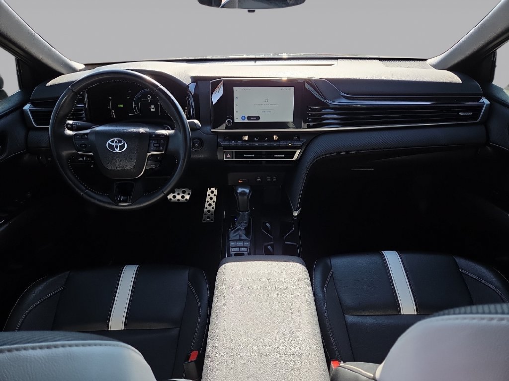 Used 2025 Toyota Camry SE FWD image 12