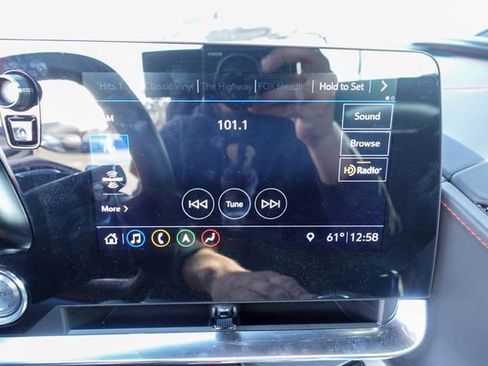 Used 2020 Chevrolet Corvette Stingray Premium Conv w/ 3LT Preferred Equipment Group image 20