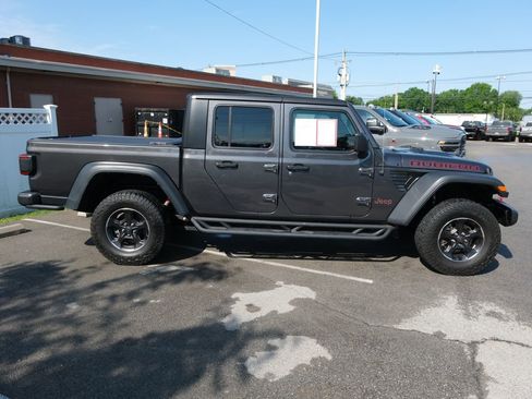 Used 2022 Jeep Gladiator Rubicon w/ LED Lighting Group AWD/4WD image 2