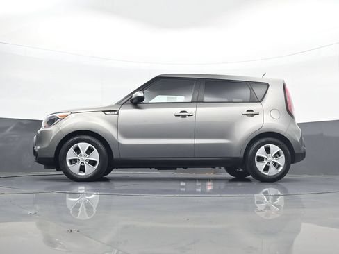 Used 2015 Kia Soul FWD image 29
