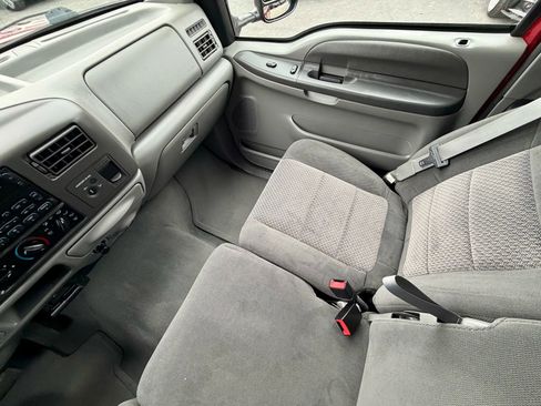 Used 2003 Ford F250 XLT image 13