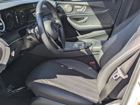 Used 2023 Mercedes-Benz E 350 4MATIC Sedan image 16