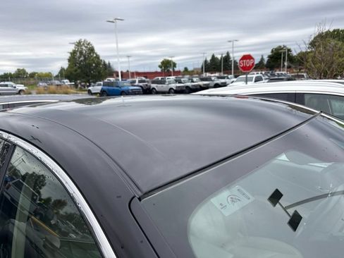 Used 2023 Lincoln Nautilus AWD w/ Premium Package image 4