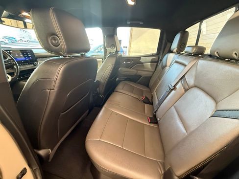 Used 2023 Chevrolet Colorado ZR2 w/ ZR2 Convenience Package III image 15