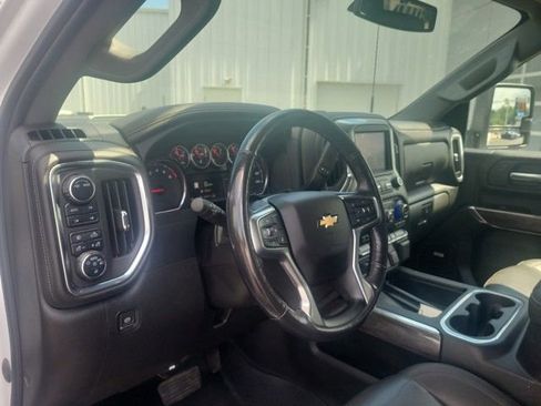 Used 2022 Chevrolet Silverado 2500 LTZ w/ LTZ Convenience Package image 14