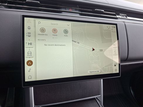 New 2025 Land Rover Range Rover SE image 7