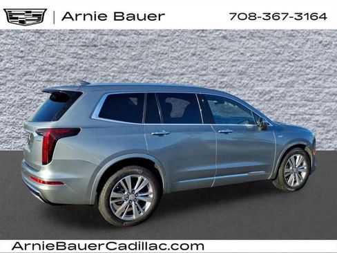 Used 2024 Cadillac XT6 Premium Luxury AWD/4WD image 6