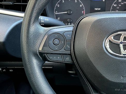 Used 2024 Toyota Corolla LE FWD image 12