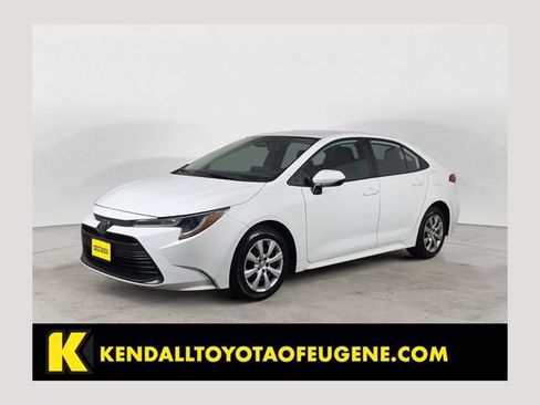 Used 2024 Toyota Corolla LE FWD image 1