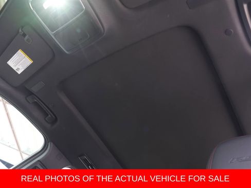 Used 2024 Chevrolet Traverse RS image 16