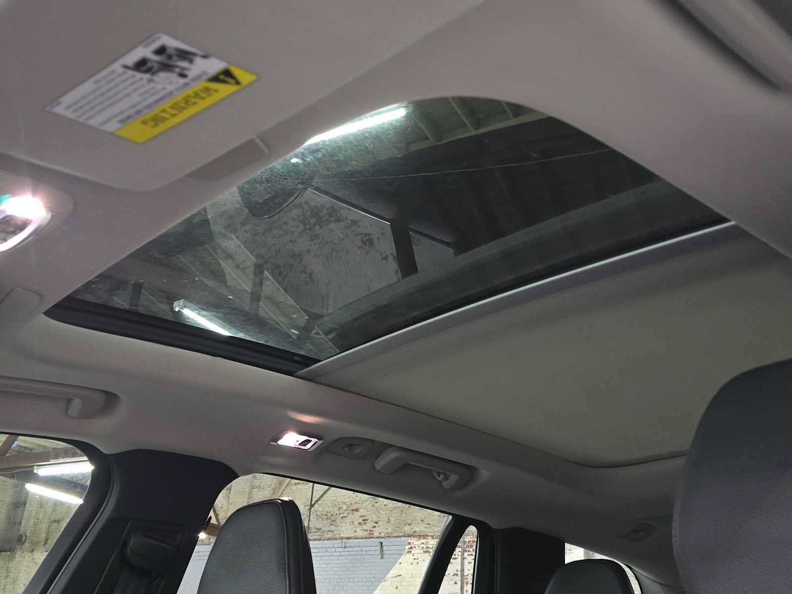Used 2022 Volvo XC90 T6 Momentum w/ Climate Package AWD/4WD image 22