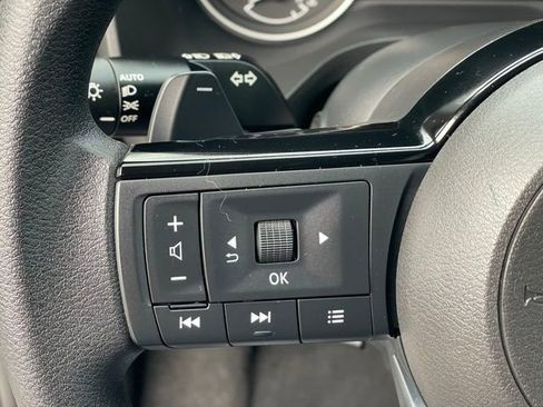 Certified 2023 Nissan Rogue SV AWD/4WD image 17