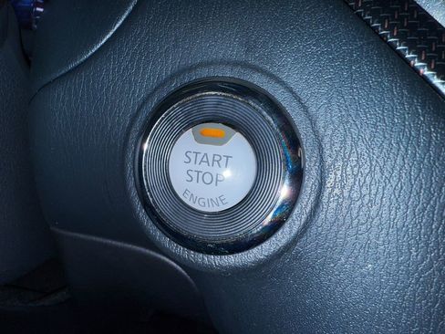 Used 2020 Nissan Pathfinder SL image 24