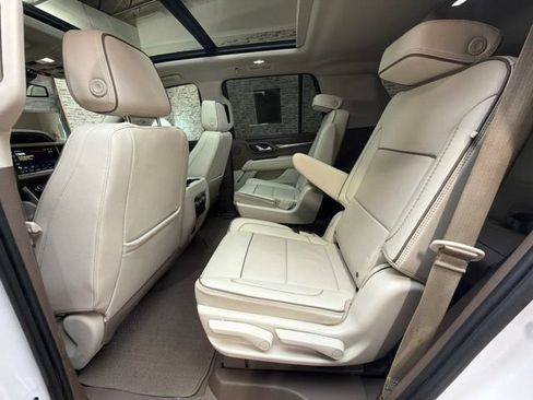 Used 2023 GMC Yukon Denali AWD/4WD image 17