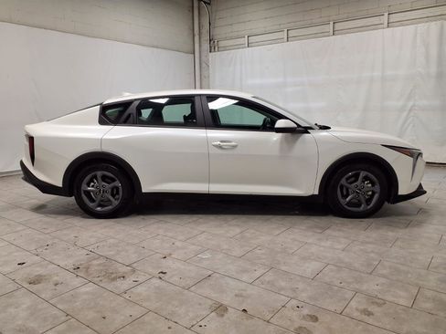Used 2025 Kia K4 FWD image 10