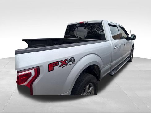 Used 2018 Ford F150 XLT w/ Equipment Group 302A Luxury AWD/4WD image 9