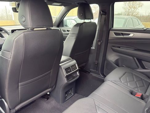 New 2026 Volkswagen Atlas Cross Sport SE FWD image 27