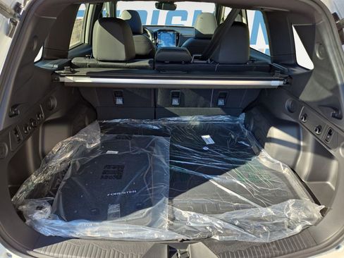 New 2025 Subaru Forester Limited image 17