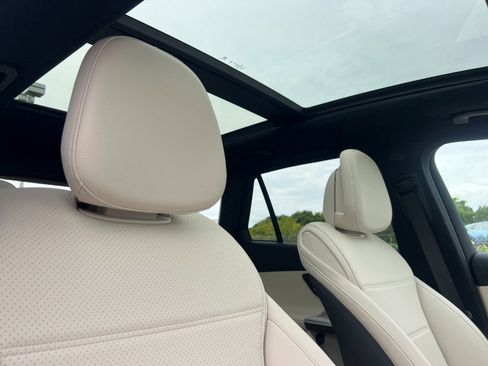 New 2026 Mercedes-Benz GLC 300 4MATIC image 19