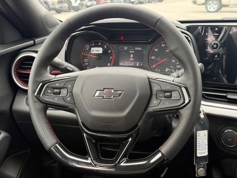 New 2026 Chevrolet Trax RS w/ Sunroof Package FWD image 8