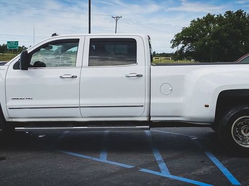 Used 2015 GMC Sierra 3500 SLT AWD/4WD image 21