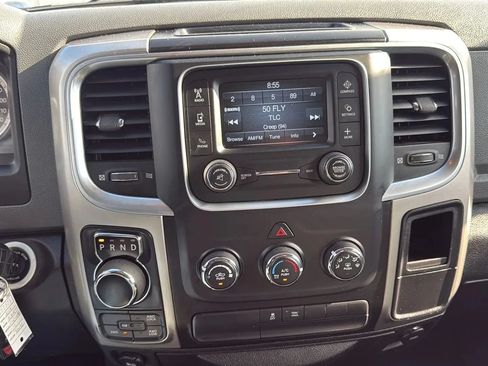 Used 2019 RAM 1500 Classic SLT AWD/4WD image 17
