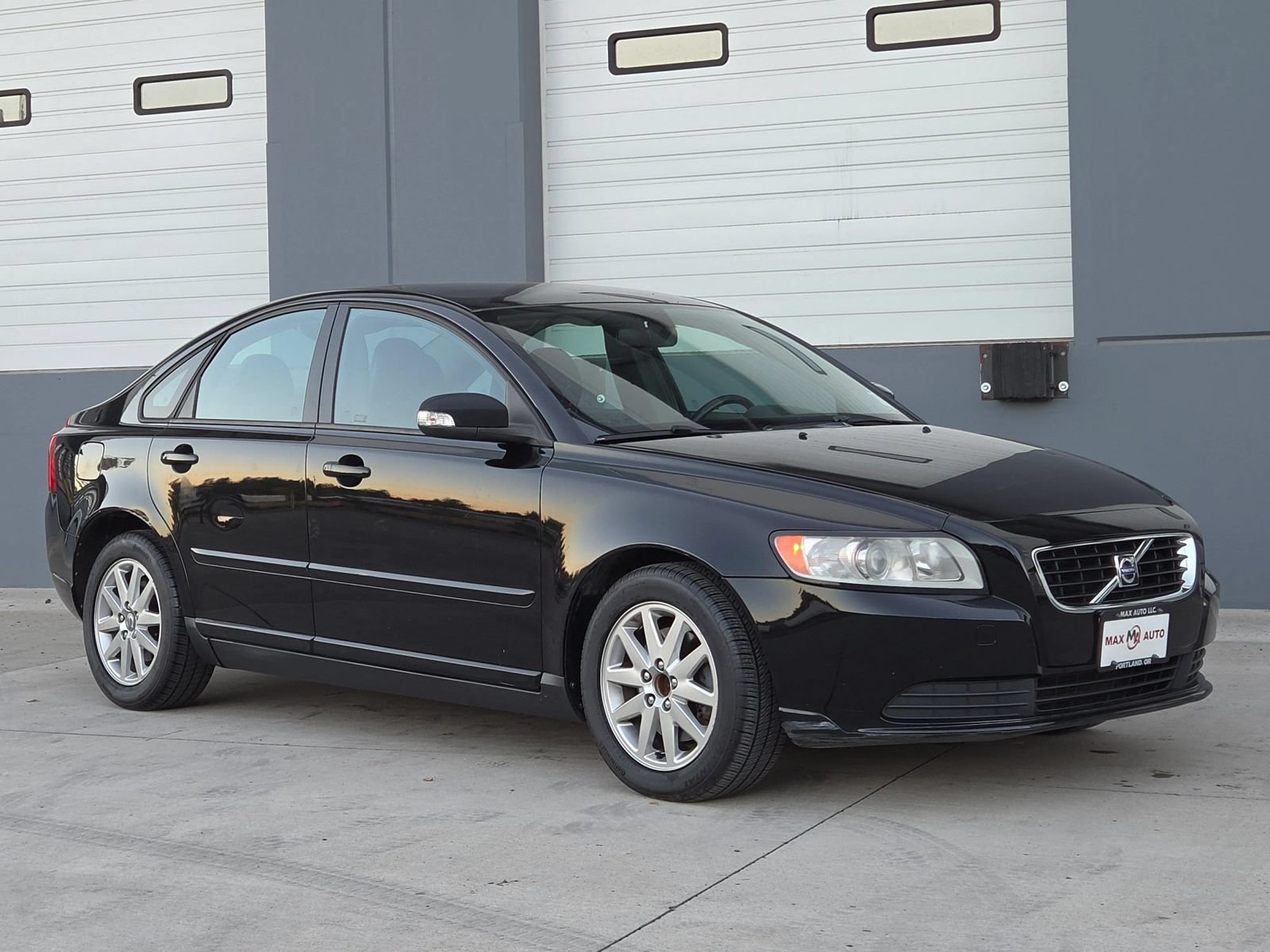 Used 2008 Volvo S40 2.4i FWD image 1