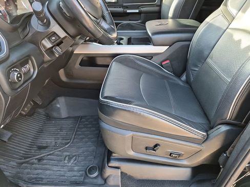 Used 2019 RAM 2500 Laramie image 31