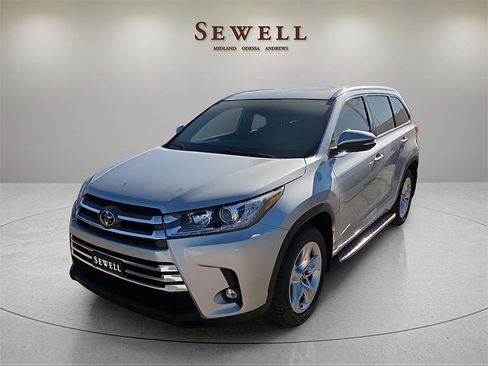 Used 2019 Toyota Highlander Limited image 1