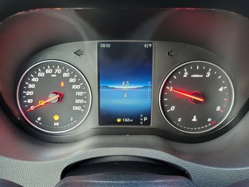 Used 2025 Mercedes-Benz Sprinter 2500 image 26