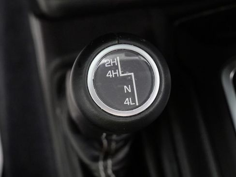 Used 2022 Jeep Wrangler Unlimited Sahara AWD/4WD image 30