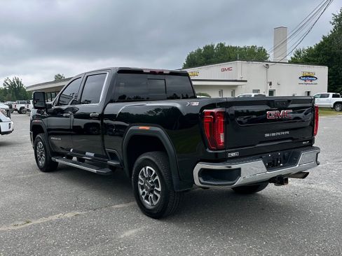 Used 2022 GMC Sierra 2500 SLT w/ SLT Convenience Package AWD/4WD image 5