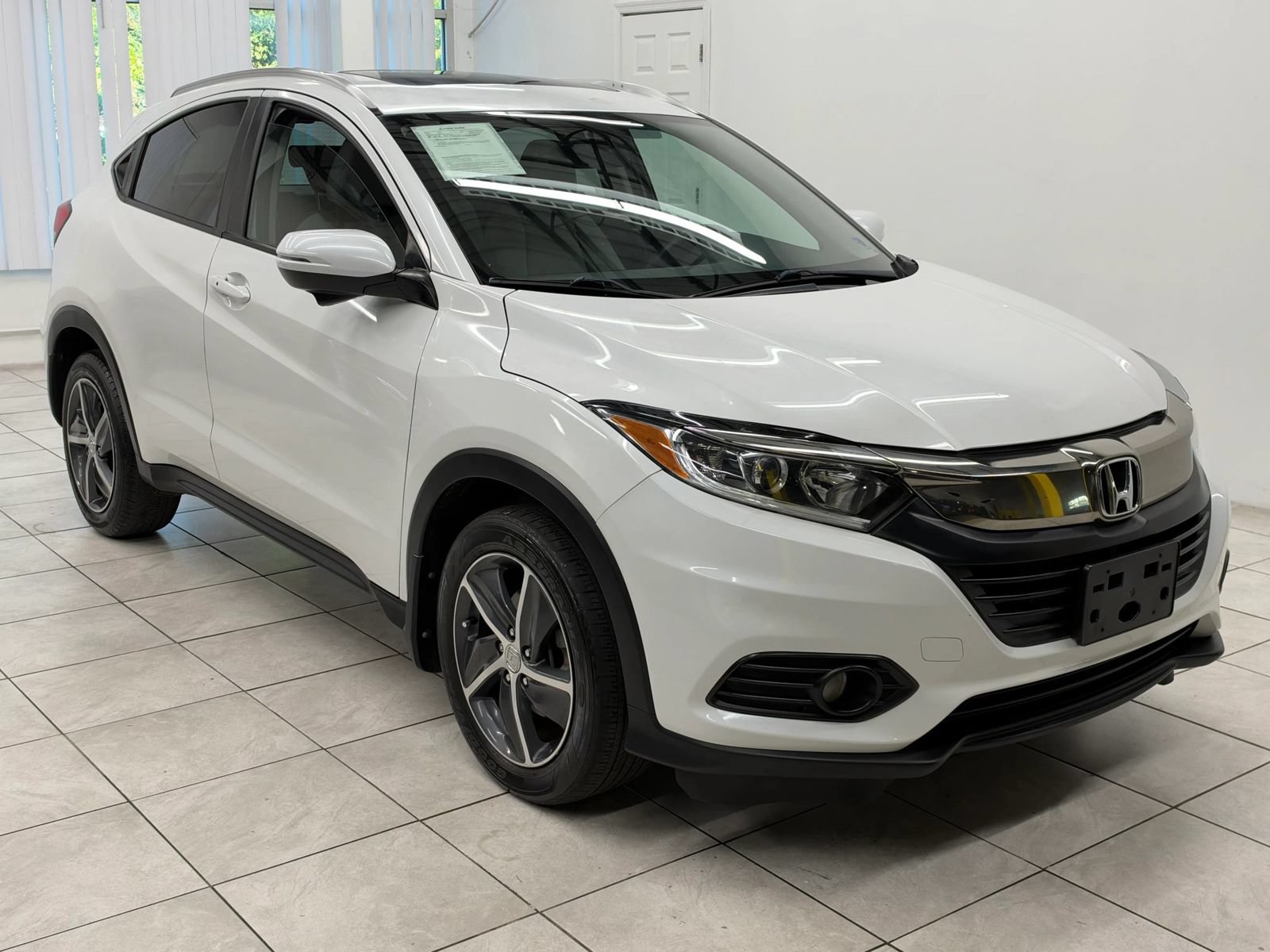 Used 2021 Honda HR-V EX image 1