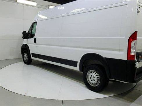 Used 2025 RAM ProMaster 2500 w/ Convenience Group FWD image 6