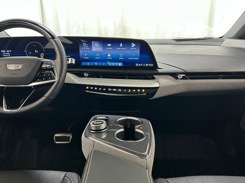 Used 2025 Cadillac Optiq Sport 2 w/ LPO, Floor Liner Package image 9