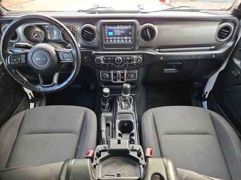 Used 2018 Jeep Wrangler Unlimited Sport S AWD/4WD image 27