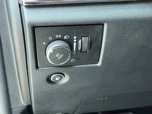 Used 2020 Jeep Grand Cherokee Limited image 27