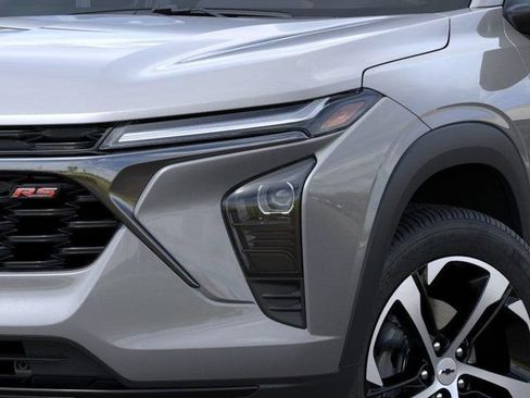 New 2026 Chevrolet Trax RS w/ Driver Confidence Package FWD image 10
