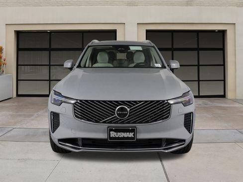 New 2026 Volvo XC90 T8 Ultra w/ Protection Package Premier image 2